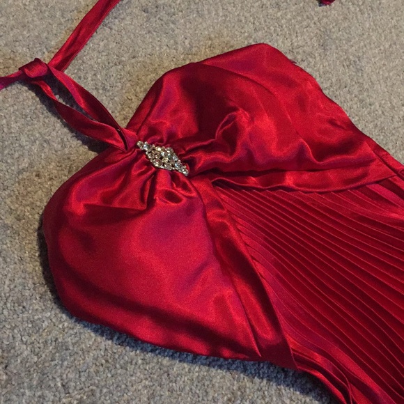 Ruby Red Prom/Pageant Dress - Picture 2 of 4